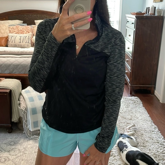 Layer8 Qwick Dry Athletic Long Sleeved 1/4 Zip Size M - Picture 3 of 11